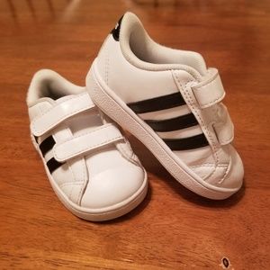 Adidas toddler tennis shoes